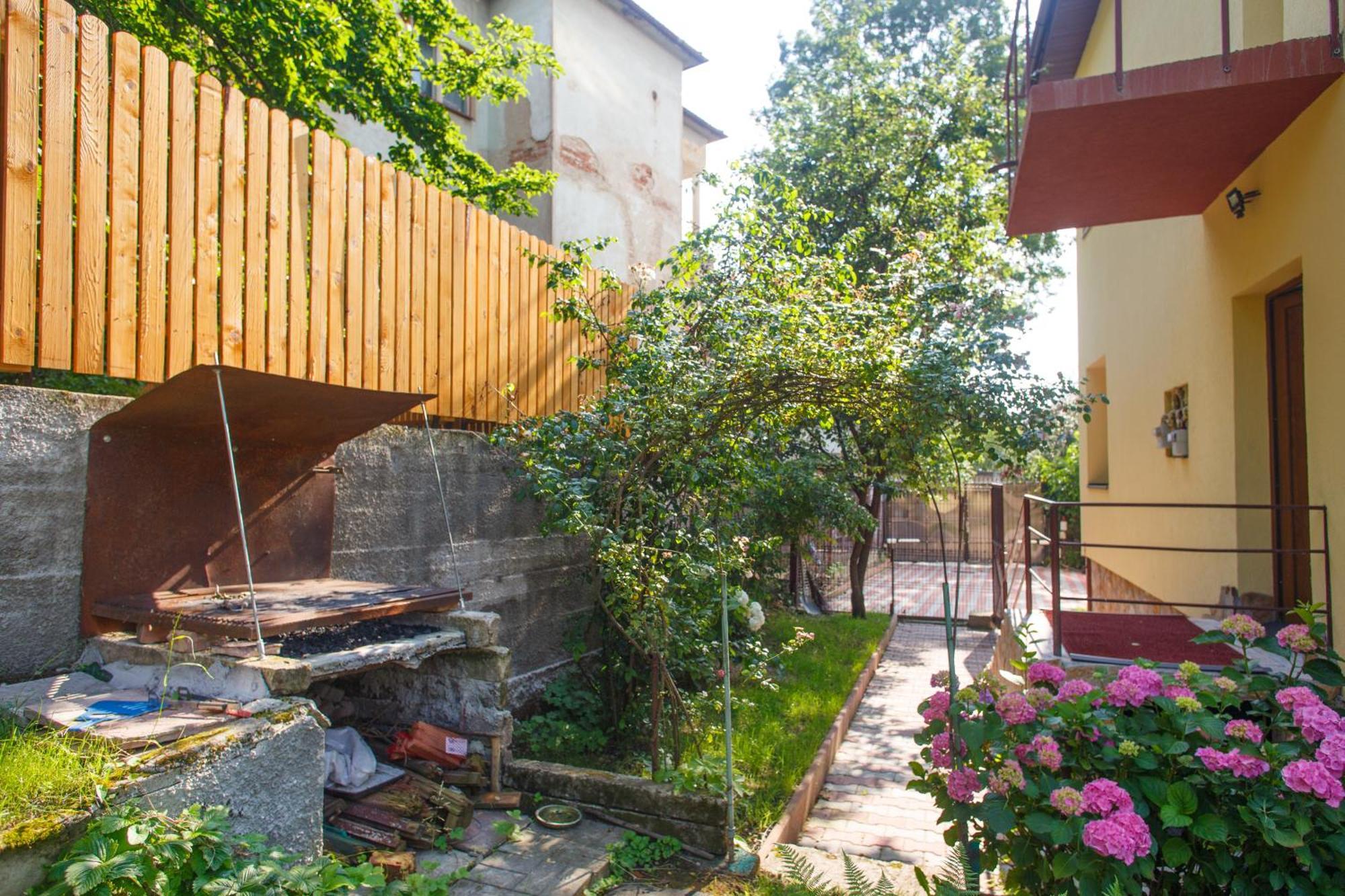 Barok Apartments Brasov Exterior photo